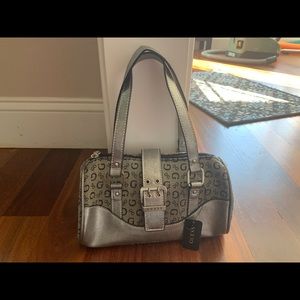 GUESS purse NWT handbag
